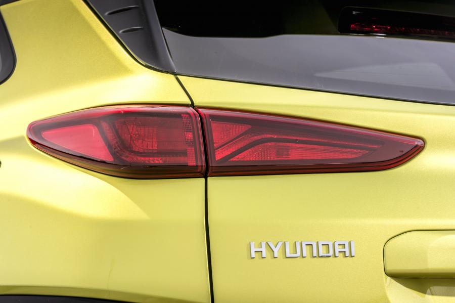  Hyundai Kona Play (OS) 2019 года  (UK) (фото 10 из 26)